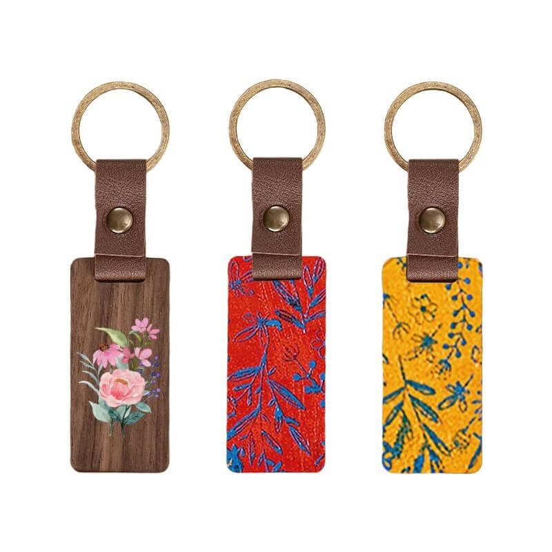 llaveros de madera pintados a mano