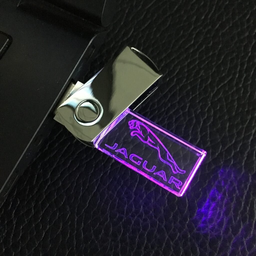 Swiveling Acrylic Purple Light-Up USB Stick