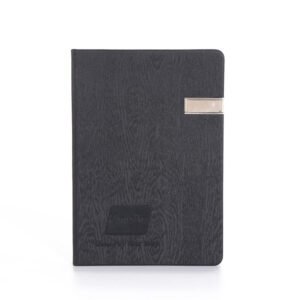 Libreta de PU con cierre USB y papel crema