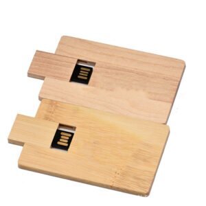 memoria USB de madera tipo tarjeta personalizada